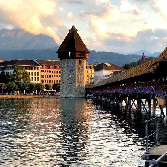 Hello, thanks for visiting my closet! - Picture 1 of 1